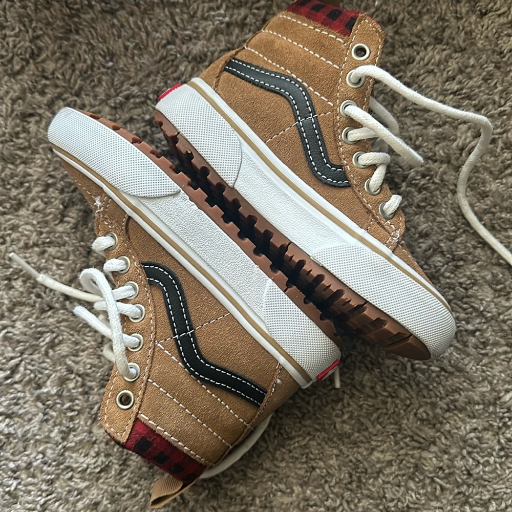 Hardly worn boys vans